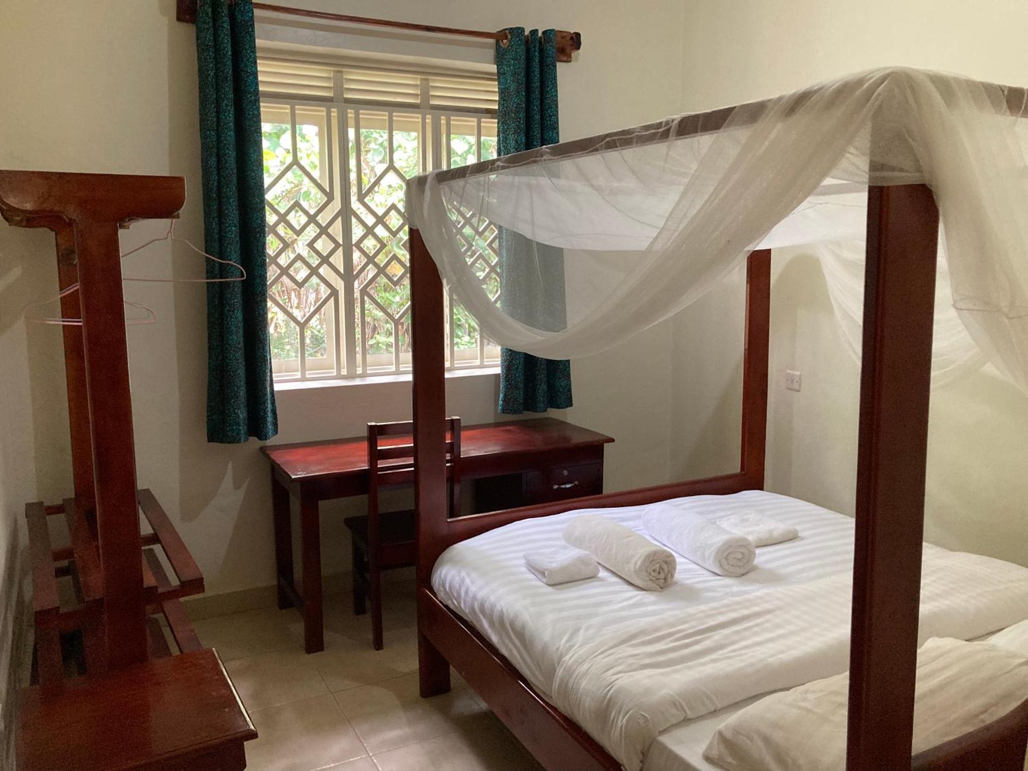 Bwindi Guest House Kanungu Kültér fotó